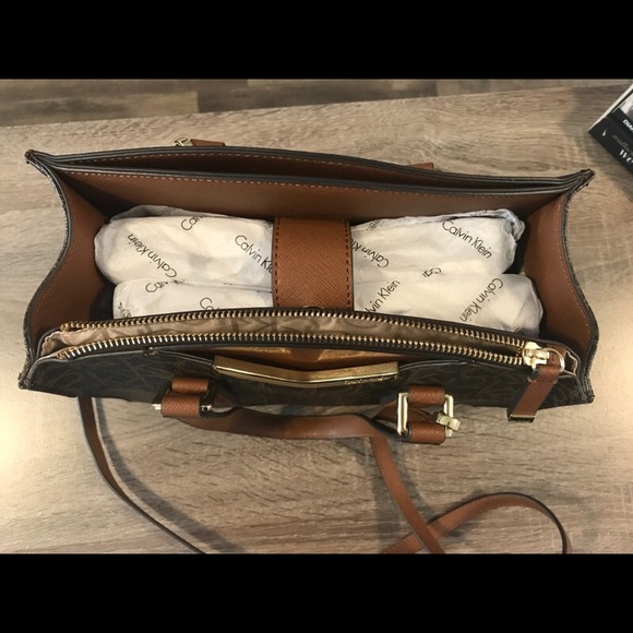 Calvin Klein Like New Handbag - Picture 2 of 6